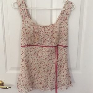 Cute flowered summer top